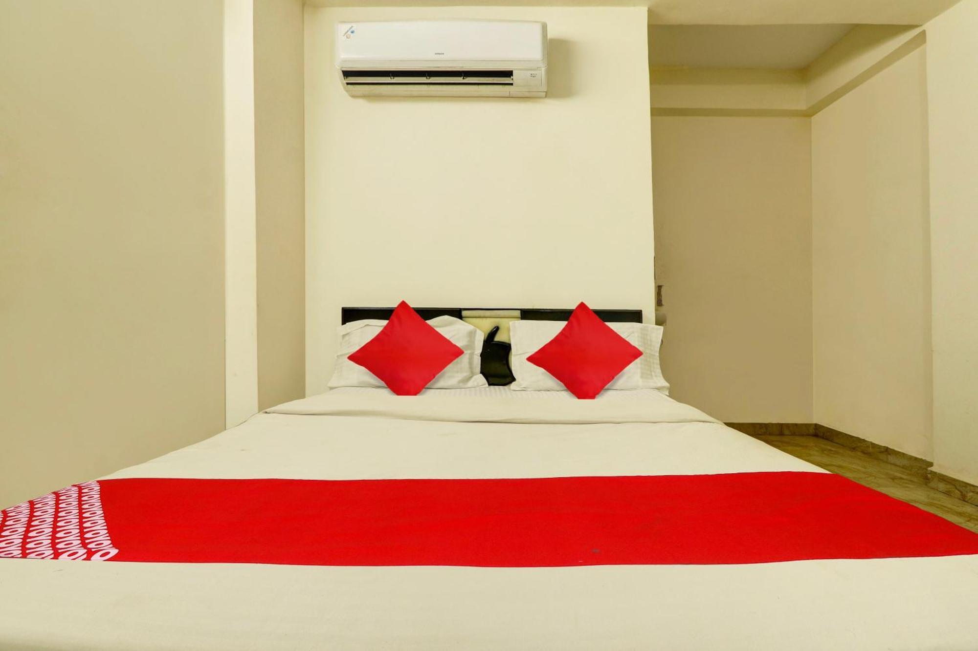 Hotel O Royal Haven Hyderabad Exterior foto